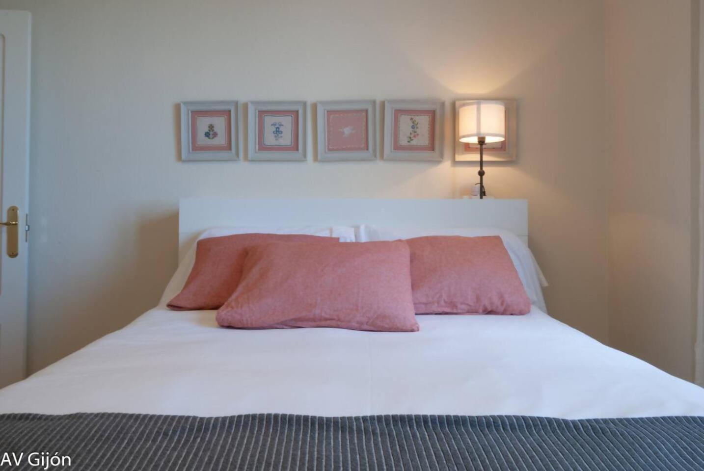 Av Aguado 44 Apartment กิฮอน ภายนอก รูปภาพ